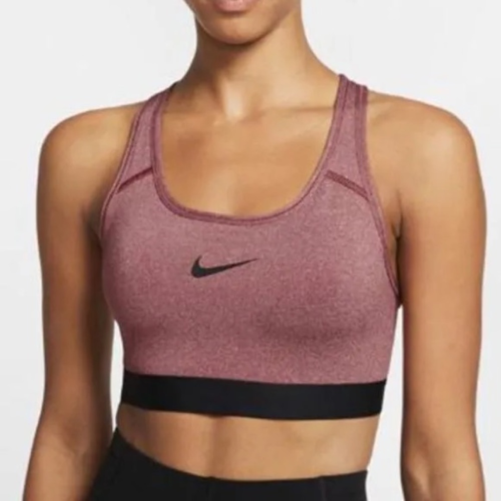 Nike Women’s Training Bra - Size Small NWT - New with Tag - Dusty Peach